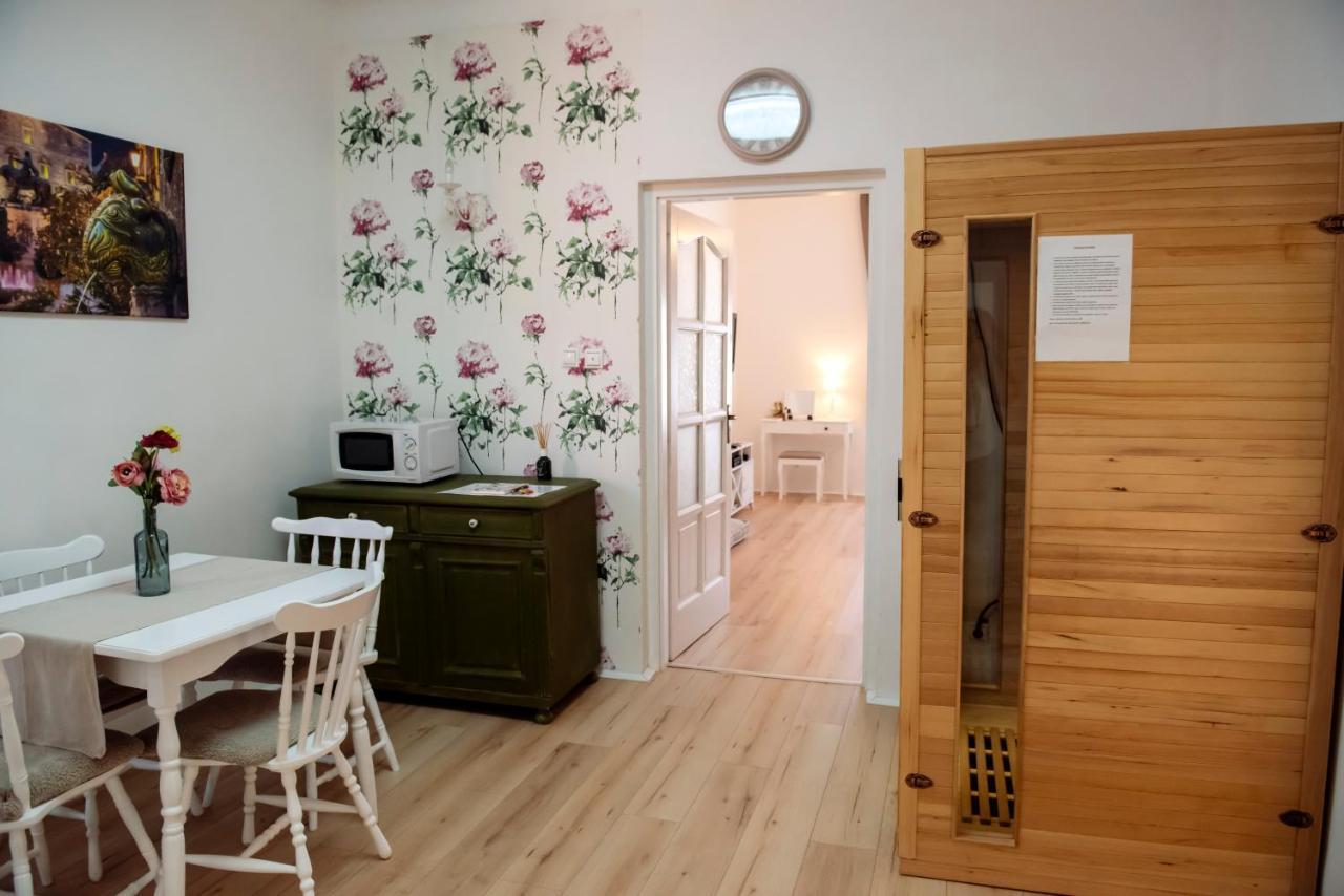 Heart Of Pecs Apartman Free Parking Eksteriør billede