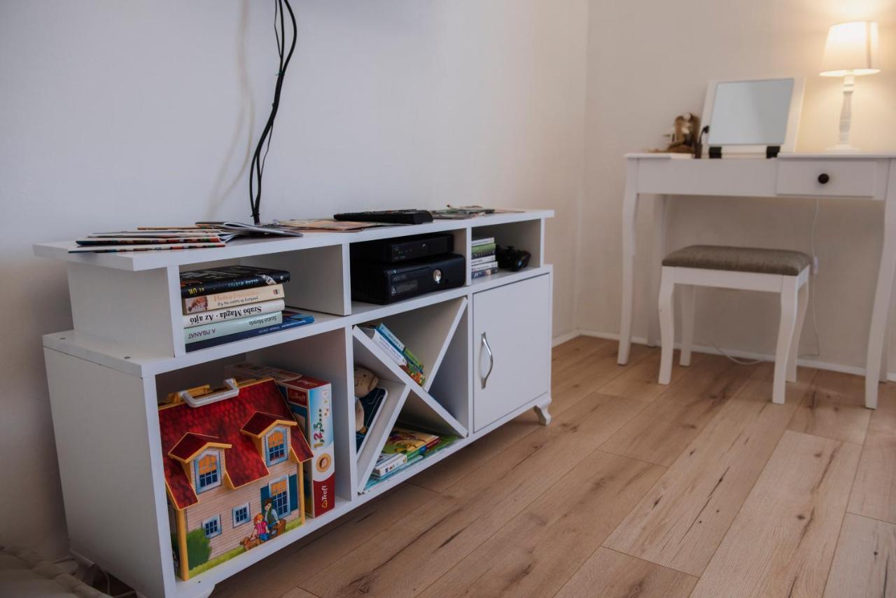 Heart Of Pecs Apartman Free Parking Eksteriør billede