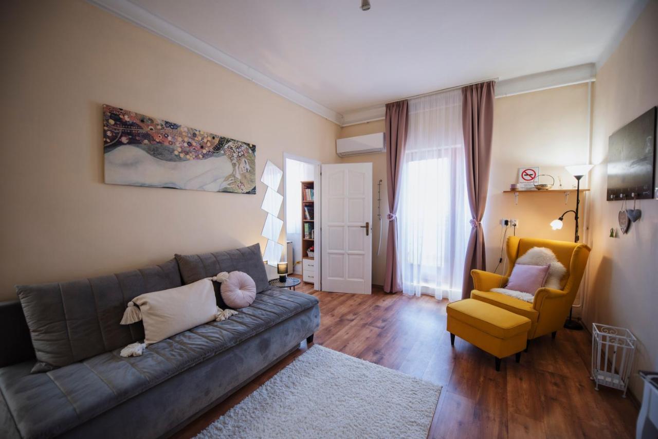 Heart Of Pecs Apartman Free Parking Eksteriør billede