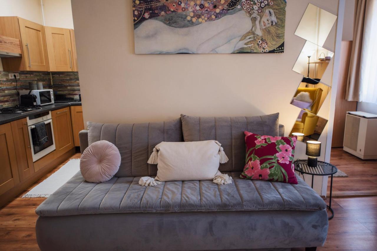 Heart Of Pecs Apartman Free Parking Eksteriør billede