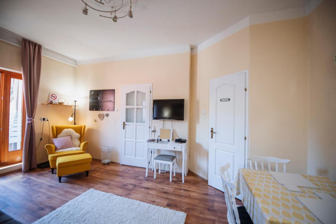 Heart Of Pecs Apartman Free Parking Eksteriør billede